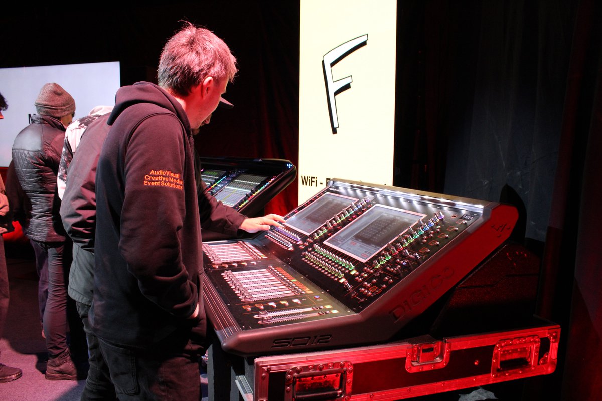 Rea_Sound's tweet image. Our 2025 DiGiCo training dates are coming up next week at a location near you. 

15th April - Murt Whelan Sound, Limerick 
16th April - Just Lite Productions, Dublin 
17th April - Forfey, Belfast 

Register for FREE below...
bit.ly/3R9wcAY
