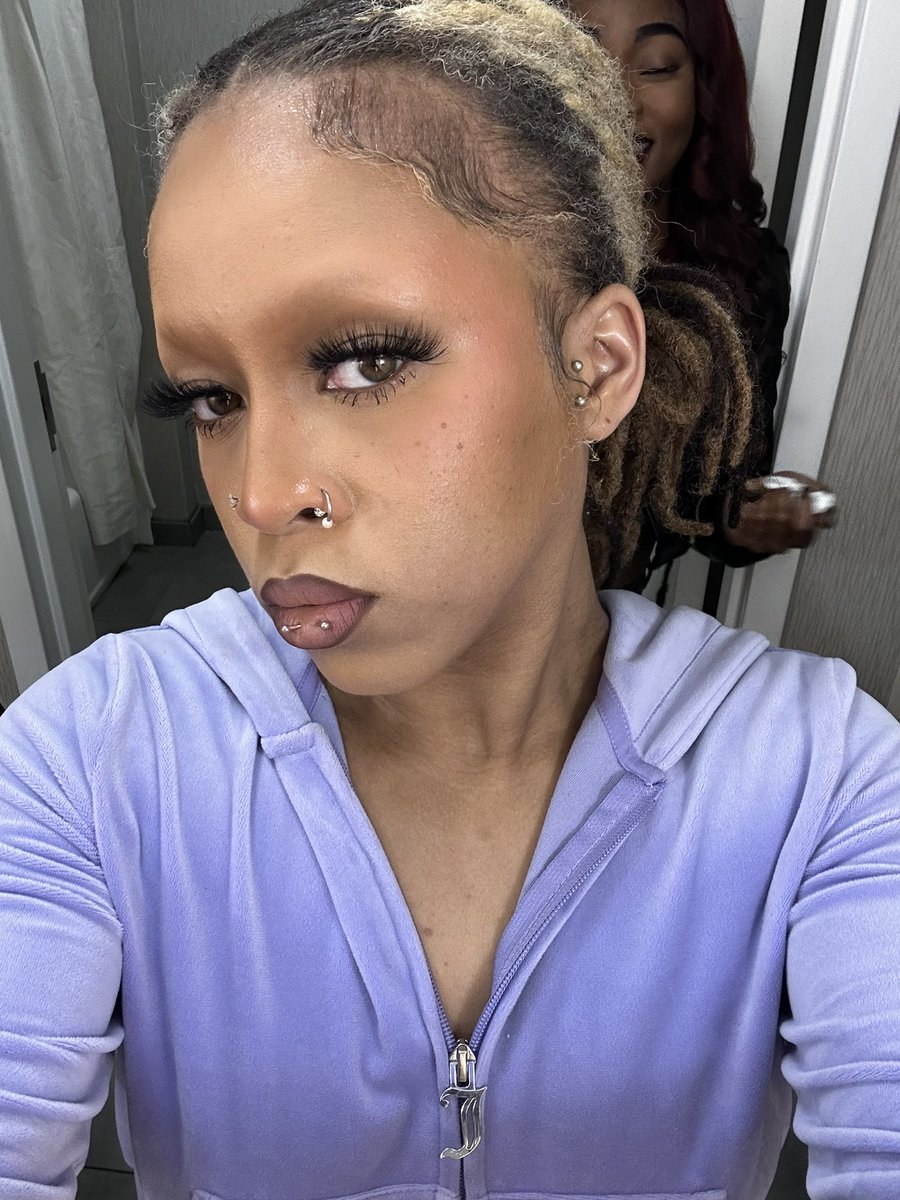 unvsensei's tweet photo. Wanted to post these when I took em but had no caption .. and still don’t 🙂‍↔️����💜 https://t.co/KYOXDYSiuU