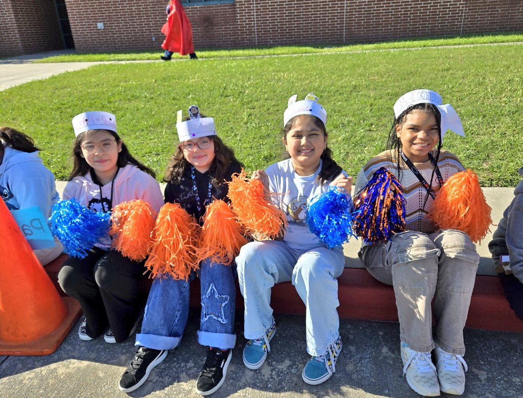 tarapatton's tweet photo. My @Hill_AISD Hawks are ready to SHINE on the STAAR!! @AldineISD @whiteconstance1 @AGarcia1135 @1EThompson @Garciamari2001 @SheniceGary @SADubberke #AldineImpact https://t.co/c5RQ6XC1SQ