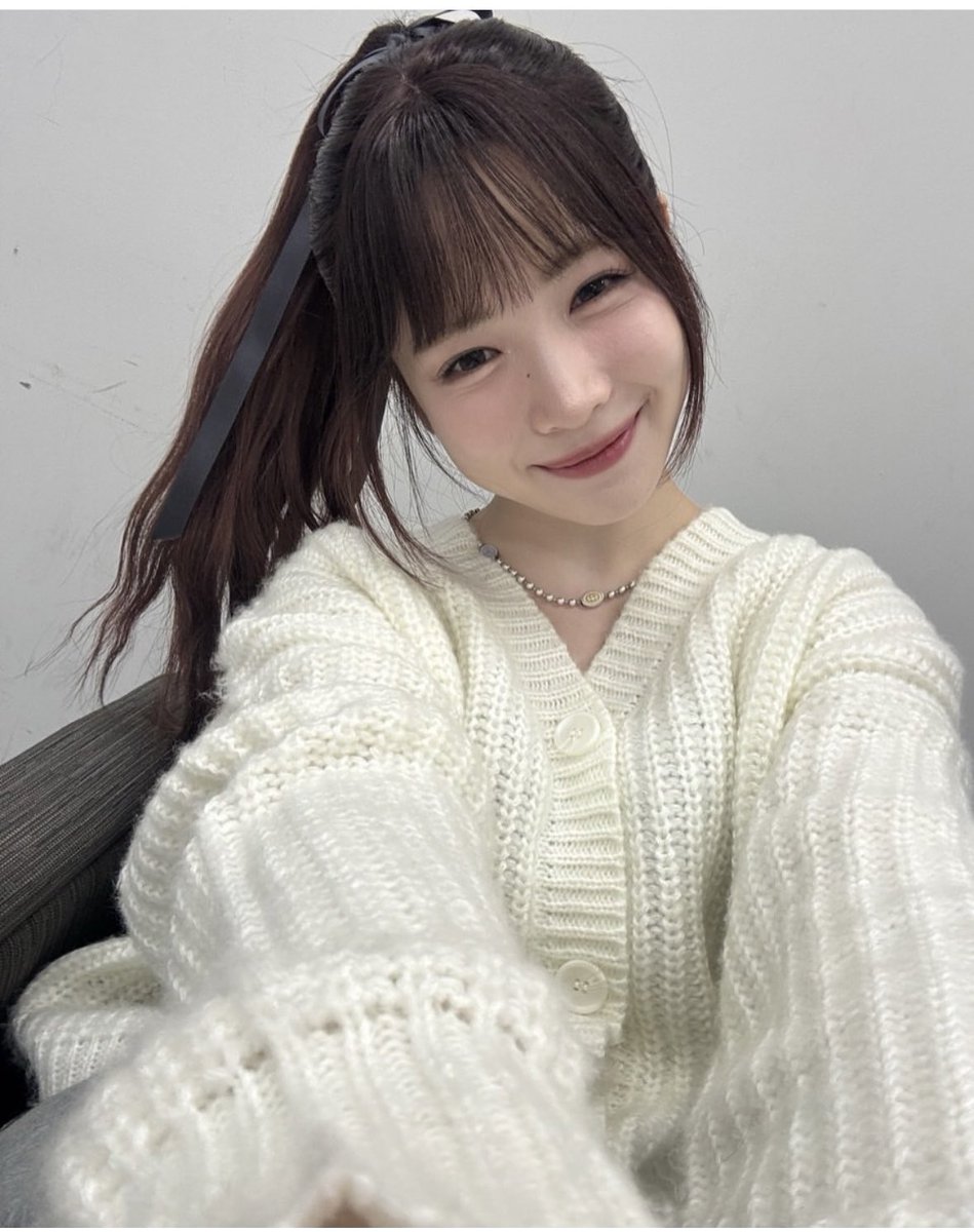 rainNIZIbowU's tweet photo. マヤちゃんお誕生日おめでとう！！
返信はもらったことないけどbubbleでいろんな悩み相談してくれるの優しすぎるし、behind動画では笑わせてくれるし、何よりかわいいし！！
そんなマヤちゃんが大好き！！
これからもマヤ様推し貫くよ！
ずっと推させてください💜
#HappyMAYADay
#マヤと結ぶLOVELINE https://t.co/Ozlm5HdLKH
