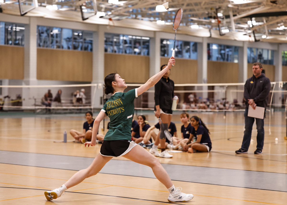 stevensonhs's tweet image. Patriot badminton swept the quad meet at home, taking down Fremd, Neuqua Valley, and York. With dominant wins across the board in both singles and doubles, the team showed up strong and stayed undefeated. Way to go girls! Keep it up! @SHSPatRiot 
📸 @joellerner