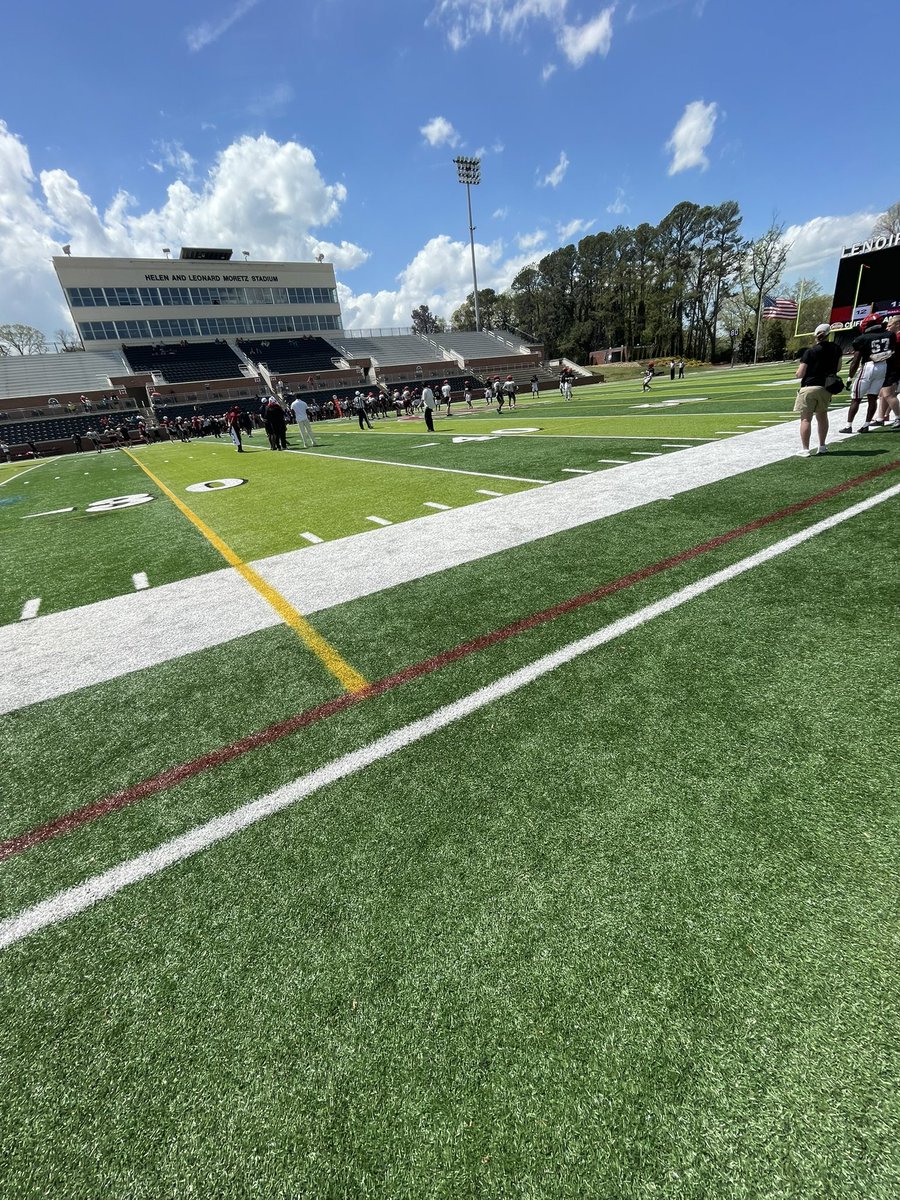 Had a great time at Lenoir-Rhyne this weekend , I loved the campus and the facilities can’t wait to be back! <a href="/CoachGuamL/">Coach Lee</a> <a href="/NickVagnoneLR/">Nick Vagnone</a> <a href="/CoachZMayo/">Zach Mayo</a> <a href="/cjamos32/">CoachAmos</a>