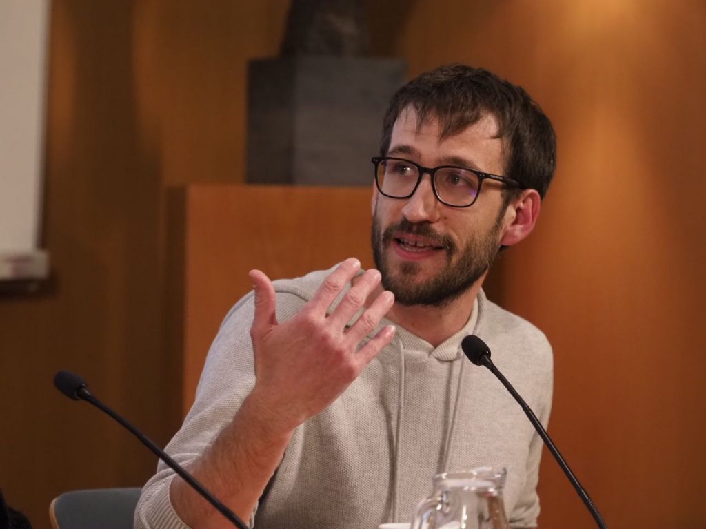Òmnium Maresme (@omniummaresme) on Twitter photo Analitzem l’Enquesta d’Usos Lingüístics de la Població a Catalunya amb el sociolingüista i professor de la UB <a href="/aflorsmas/">Avel·lí Flors Mas</a> en el marc de la 1a plenària d’entitats adherides a la Taula Local d’Entitats per la Llengua de Mataró.
📅Dijous 10 d'abril a les 19h
📌Les Esmandies Analitzem l’Enquesta d’Usos Lingüístics de la Població a Catalunya amb el sociolingüista i professor de la UB <a href="/aflorsmas/">Avel·lí Flors Mas</a> en el marc de la 1a plenària d’entitats adherides a la Taula Local d’Entitats per la Llengua de Mataró.
📅Dijous 10 d'abril a les 19h
📌Les Esmandies