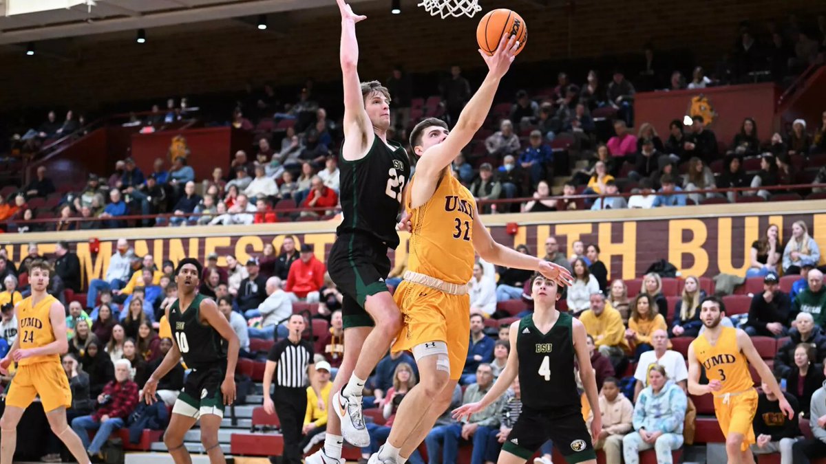 Small College Hoops tweet media