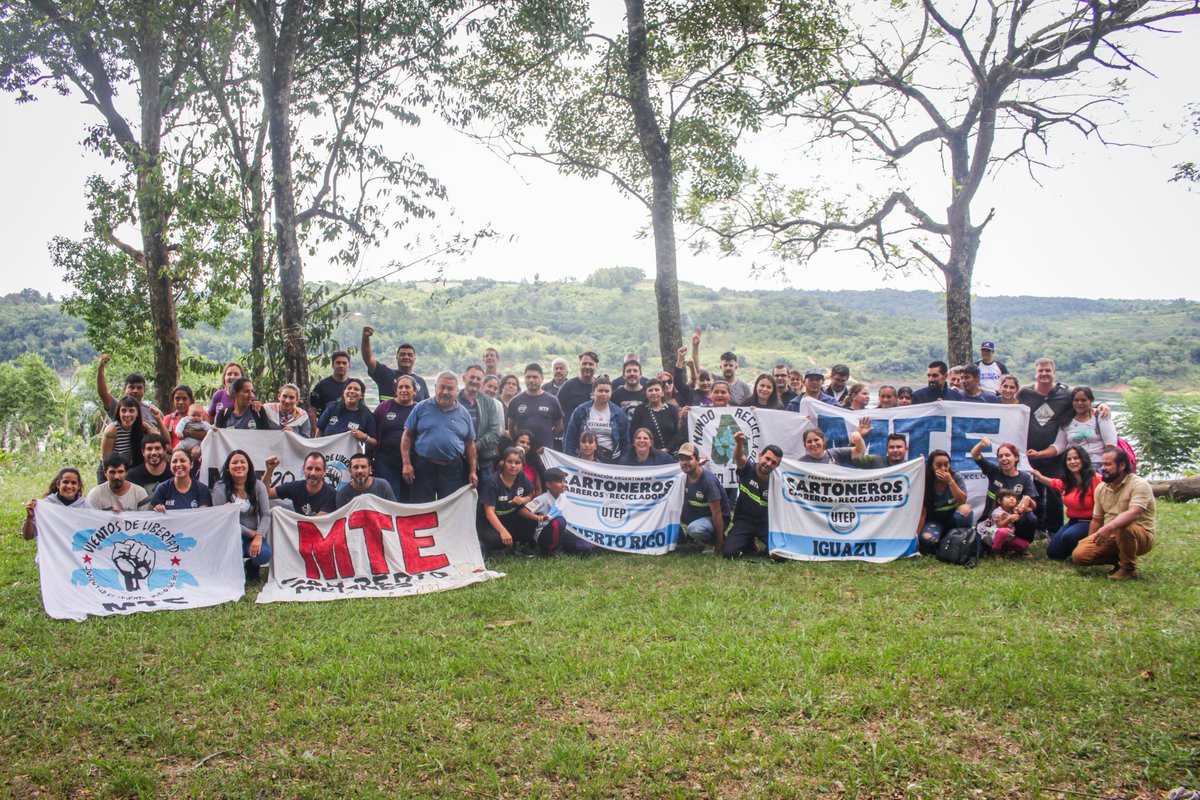 Participamos del plenario del MTE de Misiones

Compañeros y compañeras que producen en la provincia junto a integrantes de pueblos originarios compartieron su situación en la provincia.
