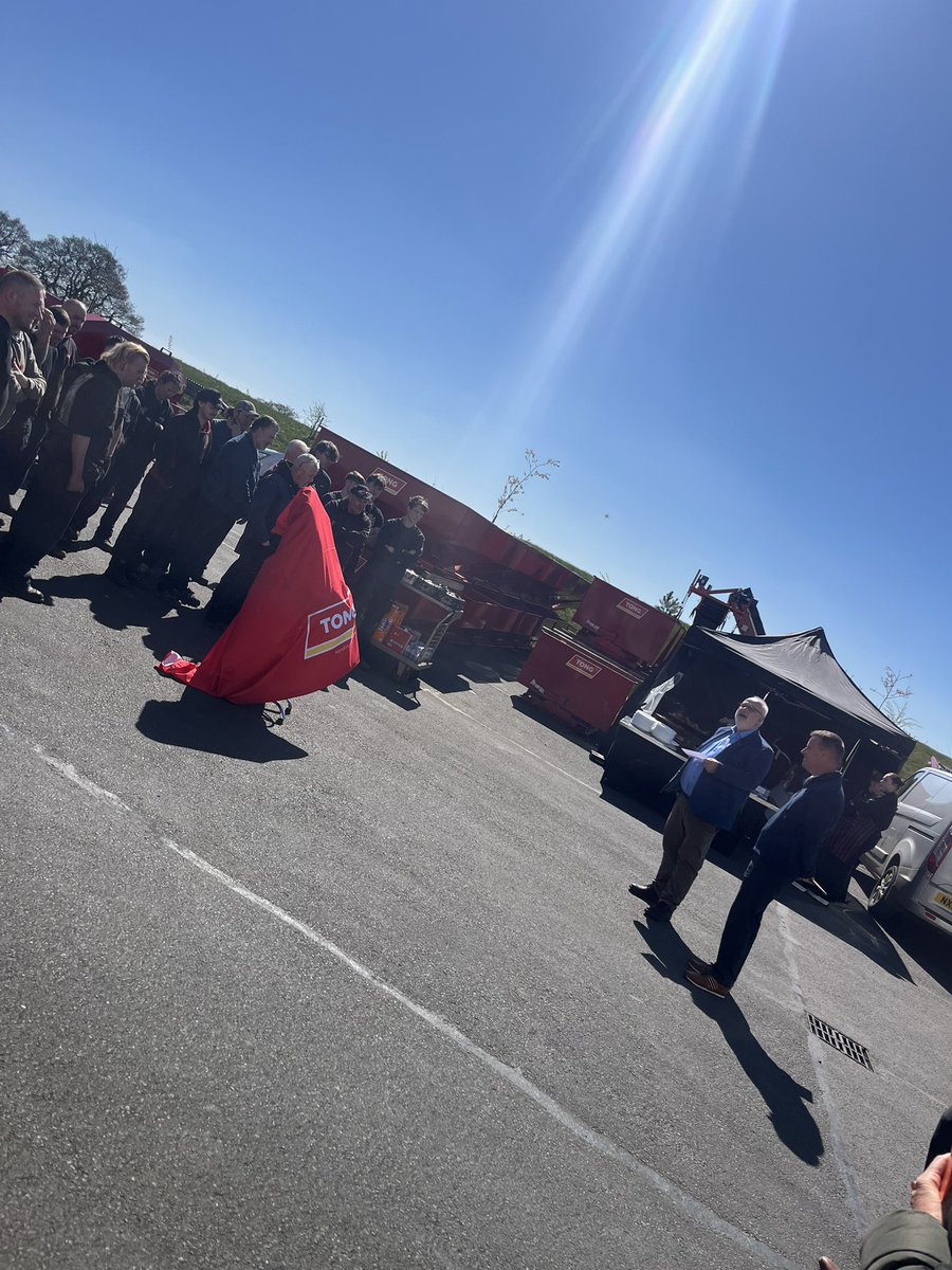 A glorious day for alfresco celebrations for Sales Design Engineer, Andy Shelton, retiring after 42 years service!👏🏼 

As well as perfectly designed vegetable handling solutions, Andy also loves running &amp; cruising &amp; we’re sure there’s lots to come! 🙌🏼

All the Best Andy! 🙌🏼🎉🍾
