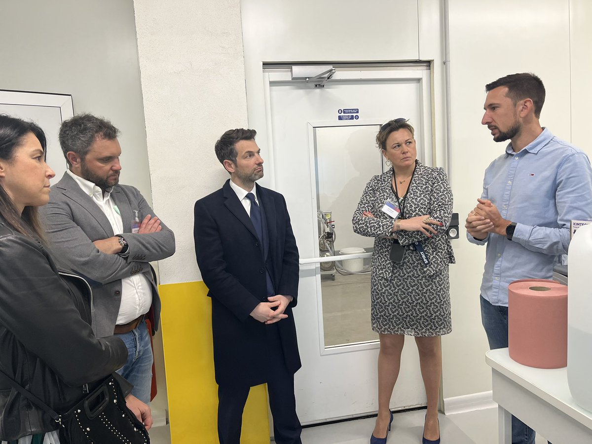 À #Brive chez <a href="/AXIOMABIO/">AXIOMA france</a> qui produit des intrants bio pour l’agriculture. De l’innovation de pointe en Corrèze pour la transition écologique et la souveraineté alimentaire. 
Merci <a href="/ABUGEAT/">Anthony BUGEAT</a> pr nos échanges nourris sur normes UE 🇪🇺 &amp; 👏🏻 pour ton engagement au <a href="/MedefLimousin/">MEDEF Limousin</a>

<a href="/medef/">Mouvement des Entreprises de France</a>