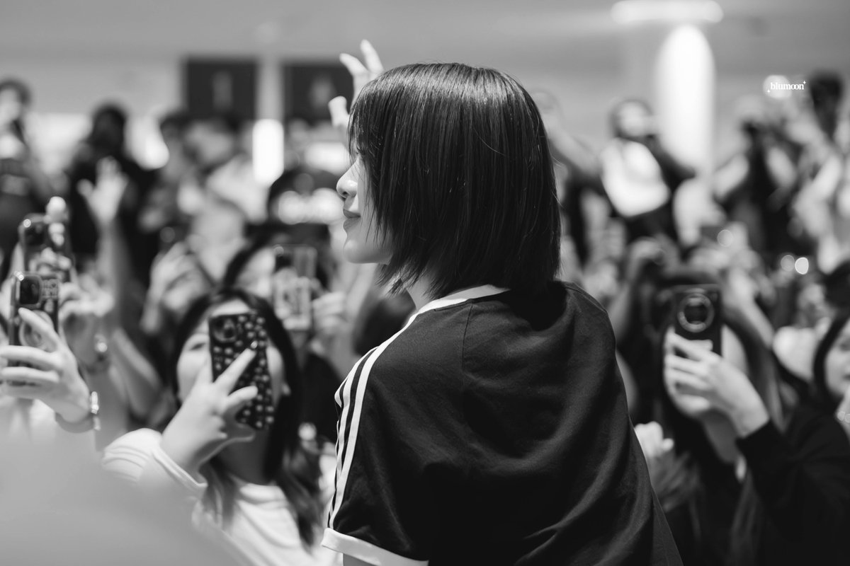 blumoonfoto's tweet photo. 😙✨

EMIBONNIE FANSIGN WITH ANY    #BKKIBF2025xEmiBonnie 
#emiamily https://t.co/mGCAne0rm4