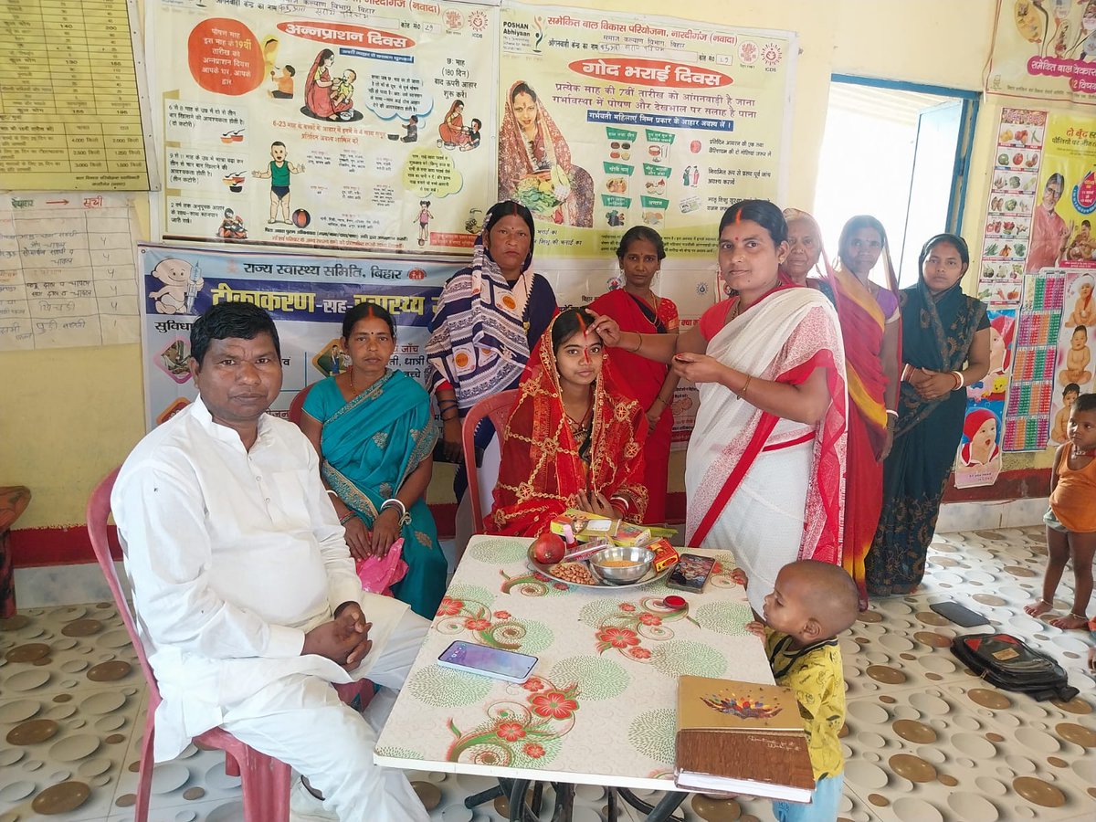 आज, 07 अप्रैल 2025 को समेकित बाल विकास सेवाएं अंतर्गत राज्य के सभी आंगनबाड़ी केंद्रों पर गोदभराई कार्यक्रम का आयोजन किया गया। गर्भवती महिलाओं के लिए खाद्य समूहों — जैसे श्री अन्न, अनाज, दालें, दूध व उससे बने पदार्थ, हरी सब्ज़ियाँ और मौसमी फल को शामिल करने के लिए प्रेरित किया गया।