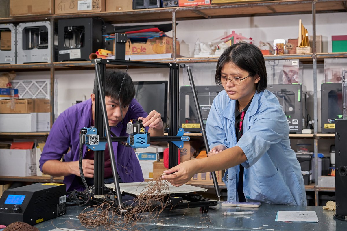 Happy #WorldHealthDay! 🌍

In 2022, BRAKONG made our Global Top 20 Shortlist! BRAKONG is a coral-inspired, biodegradable breast prosthesis for mastectomy survivors.

#JamesDysonAward2025 is open for entries until 16 July – apply now!

#Engineering #Design