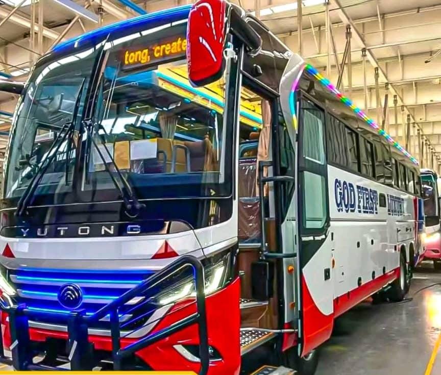 Haya ma D14 nina uhakakika siku yakija Dar yatakuja na Meli yao pekeyao. Wakurugenzi wanayaagiza kama wali. Saa hii kila mtu anamvimbia mwenzake.