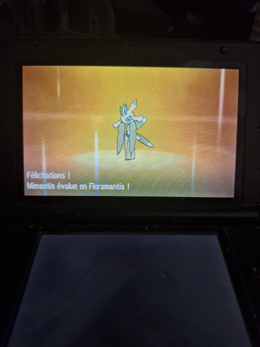 XdmFr's tweet image. Fin de la phase 2 avec un autre Mimantis shiny en seulement 1298 rencontres, évolué en Floramantis
Phase 3 pour Picassaut
#SHLS9 #SHLCUP2