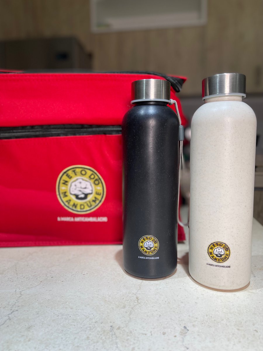 Aproveite o calor 🌞, com as pastas térmicas “Arca do Noé” para conservar as tuas bebidas frescas.
E claro que nessa encomenda, não pode faltar as garrafas “Cabaça do Rei”.

Encontre aqui os melhores acessórios, para todos os bolsos.