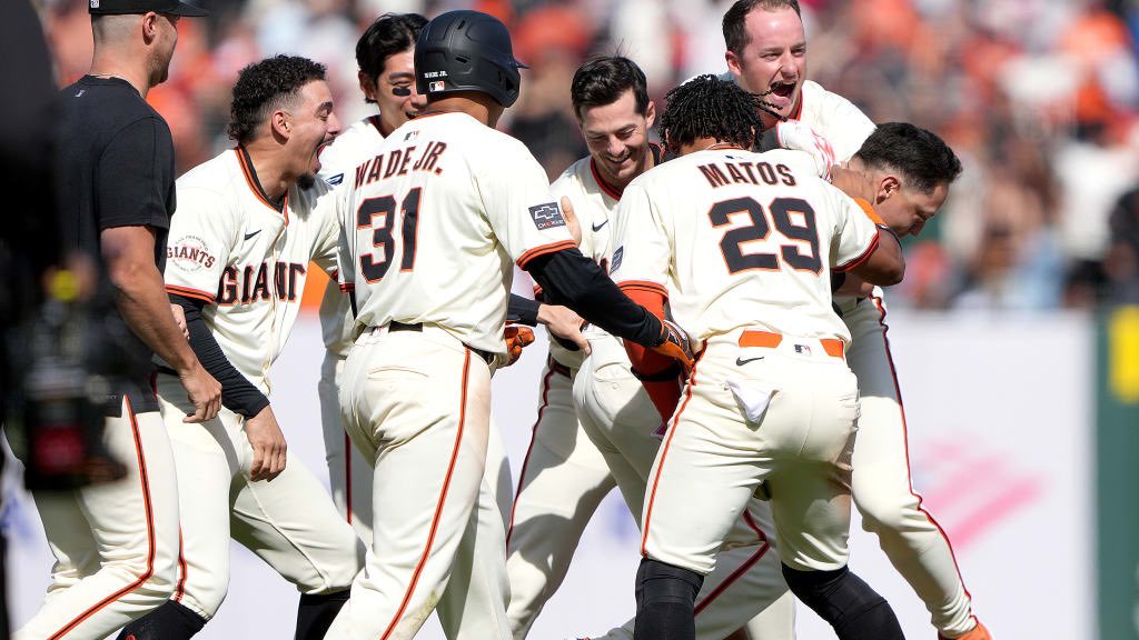 SleeperMLB's tweet photo. Good morning to the 1st place San Francisco Giants. https://t.co/u0xtQjanQl