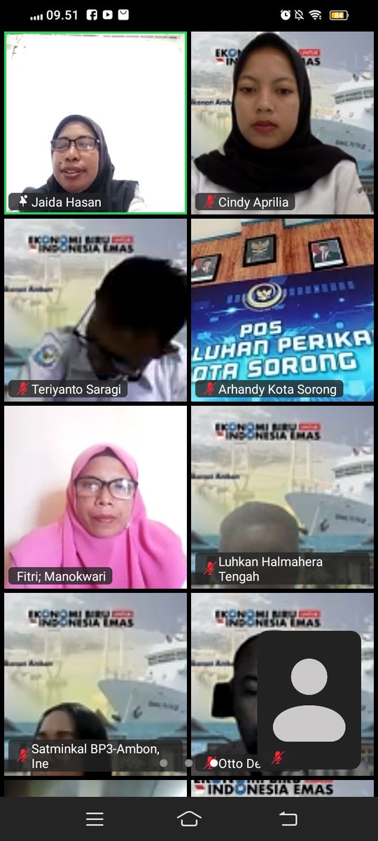 FerrySanamasse's tweet photo. Selasa (25/03), @FerrySanamasse, Luhkan Kota Tual, Mengikuti apel pagi secara daring yang dilaksanakan oleh BPPP AMBON

#GiatLuhkanSatminkalAmbon #KotaTual 
#luhlapor  
@bp3ambon
@puslatluhkp https://t.co/9219CeCfF5