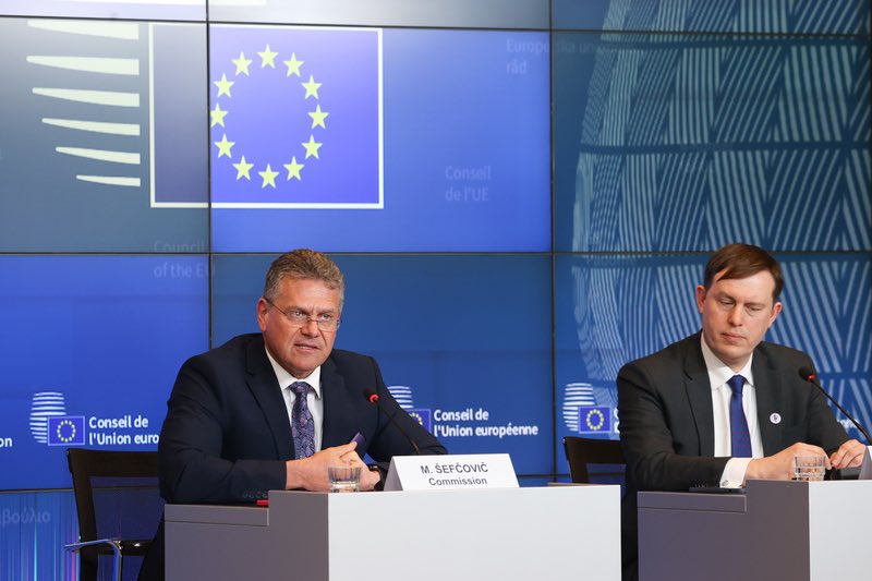 Maroš Šefčovič🇪🇺 (@marossefcovic) on Twitter photo 🇪🇺🇺🇸 trade could benefit from a boost in strategic areas. We've offered 0-for-0 tariffs for cars and industrial goods.
We're fully ready to negotiate whenever our US partners are.
Meanwhile, our countermeasures work continues.
My remarks <a href="/EUCouncil/">EU Council</a> 👉📝 europa.eu/!JyN4RC 🇪🇺🇺🇸 trade could benefit from a boost in strategic areas. We've offered 0-for-0 tariffs for cars and industrial goods.
We're fully ready to negotiate whenever our US partners are.
Meanwhile, our countermeasures work continues.
My remarks <a href="/EUCouncil/">EU Council</a> 👉📝 europa.eu/!JyN4RC