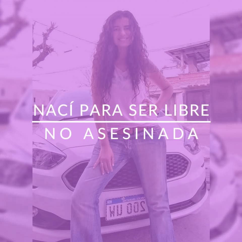 Ella es Natalia , mamá de una niña, 48 años . Es la 6ta víctima de femicidio íntimo de Santa Fe, junto a su actual pareja .
Había denunciado a su ex pareja y femicida hace 15 días.  Tenía orden de restricción
La violencia de género EXISTE , y los FEMICIDIOS no bajan ! 
#Hartas