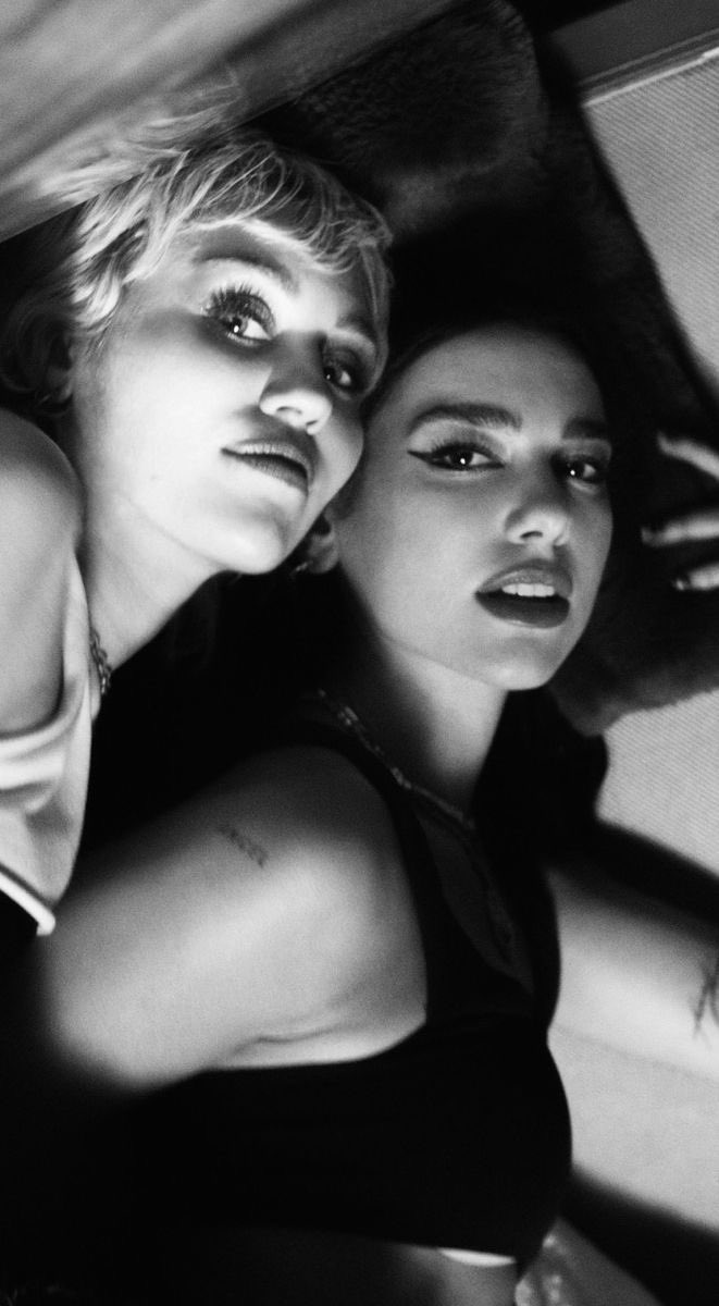 .<a href="/DUALIPA/">DUA LIPA</a> is now credited as the lead artist in “Prisoner (feat. Miley Cyrus)”!