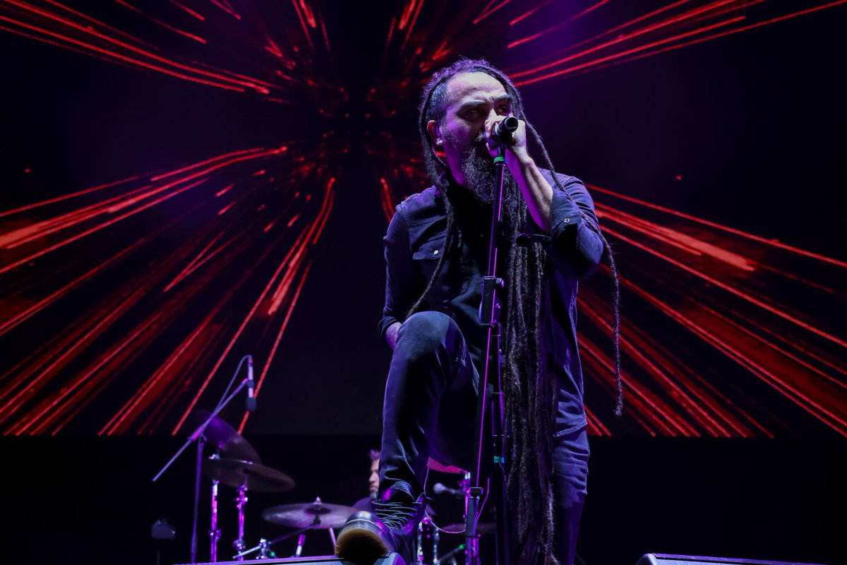 ¡Feliz cumple <a href="/walterflou/">walterflou</a> 🎤 querido! 🖤 

¡Tu familia de FLOU 🎸 te desea un excelente día 🎂 y lo mejor en todo siempre! 🤜🏻🤛🏻

¡Salud! 🍻 ¡Y por muchos años más de #Rock 🤟🏻 juntos!