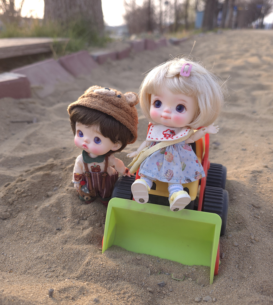 enfantdoll's tweet photo. 나랑 모래놀이 할래? 🏖️😊
いっしょに砂遊びしようよ!🏖️✨
#앙팡돌 #구체관절인형 #오비츠11 #enfantdoll #bjd #tinydoll #miniqbaby #minidiandian #bjdphoto #ob11 #qbaby #앙팡이와_모래놀이 #関節人形 #オビツ11 https://t.co/NAGCssGRXH