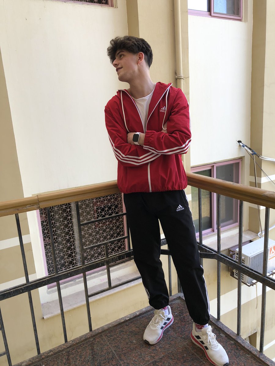 zobabeak's tweet photo. ❤️🖤 https://t.co/owuHAebgdb