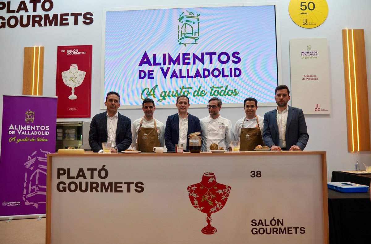 🍽️ Orgullo de tierra, sabor de cercanía <a href="/alimentosVALL/">Alimentos de Valladolid</a> en Salón Gourmets. 

El presidente <a href="/Conrado_Iscar/">Conrado Íscar</a> acompaña a Miguel Ángel de La Botica en #SG25 de <a href="/GrupoGourmets/">Grupo Gourmets</a> para mostrar al mundo la fuerza de la cocina de Valladolid: 

💜💚 producto local, tradición y futuro