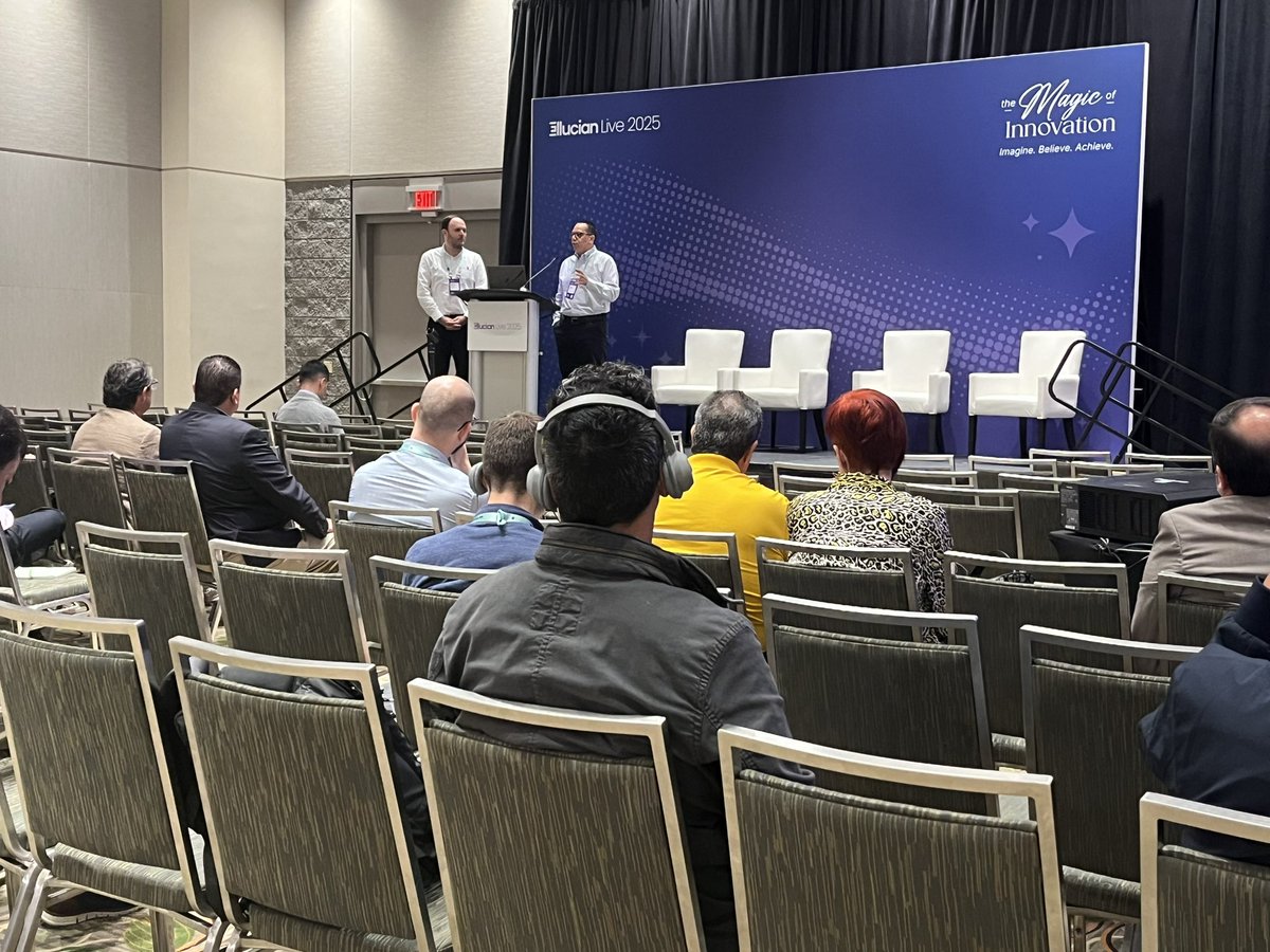 ellucian_LAC's tweet photo. ¡Arrancamos con una gran sesión en #elive25! La @UdelPacifico nos comparte su camino hacia la modernización y cómo lograron optimizar la experiencia de sus estudiantes con Ellucian Banner #SaaS, mejorando su gestión académica. 

#ComunidadEllucian https://t.co/ymp4o19EZ2