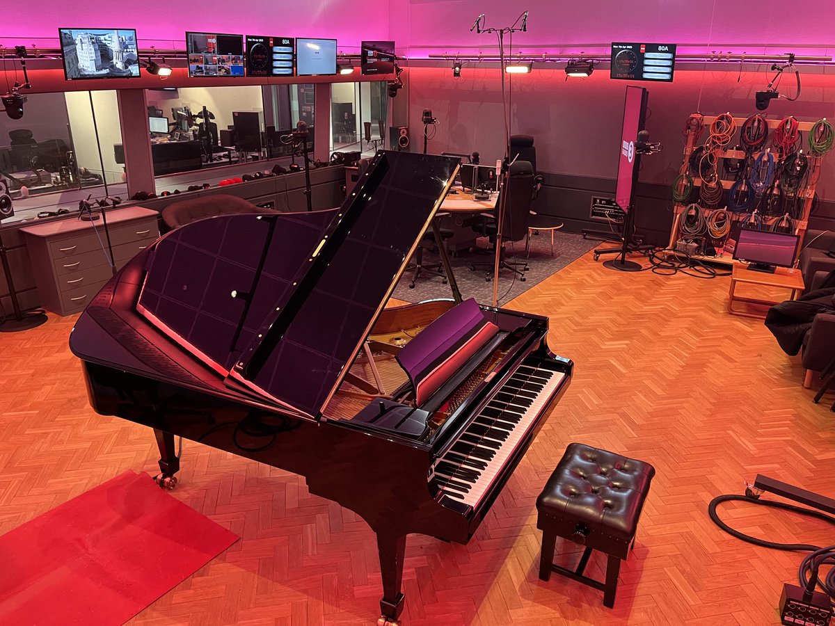 Petroc Trelawny tweet media