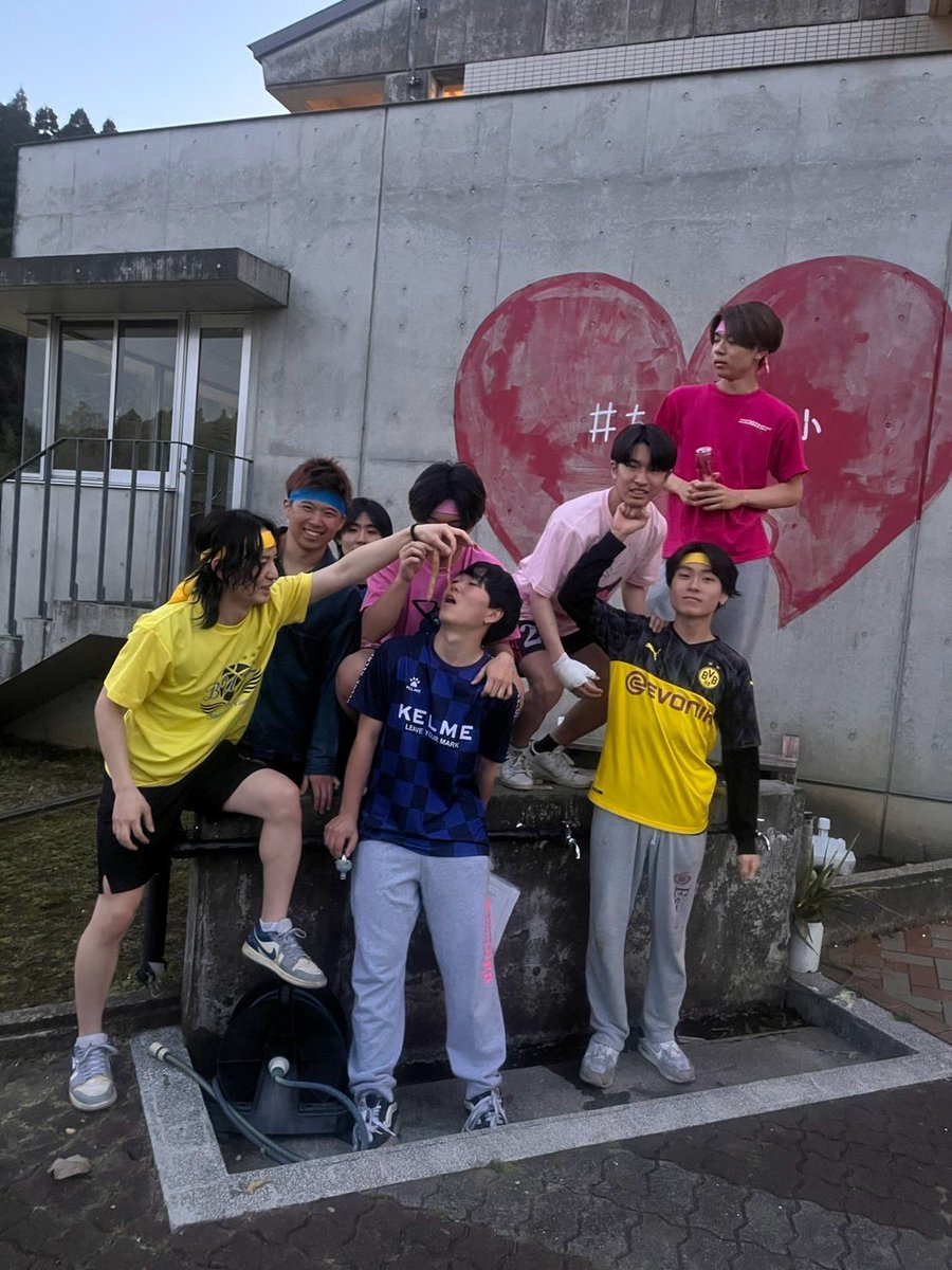espiga2024's tweet photo. エスピガの男子はオール早稲田です！

中高本気でやってた人もいれば
大学から始める人もいます⚽️🔥🔥

学部も文系と理系が同じくらいの人数です！
色んなかっこいい先輩が待ってます❣️ https://t.co/TPXPvj7zHd