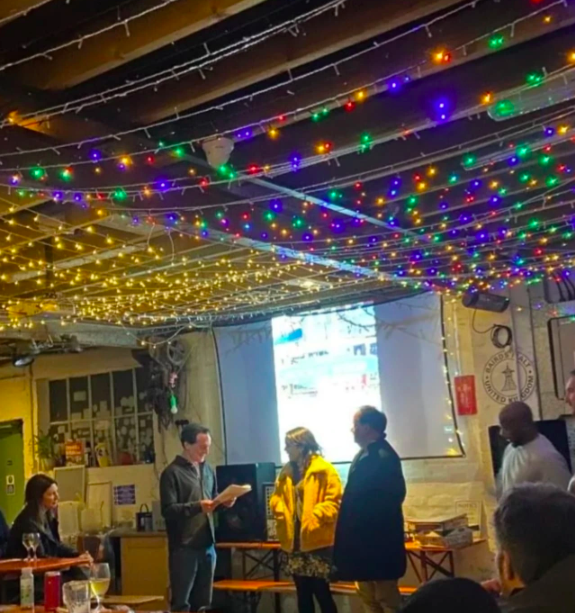 People Show tweet media