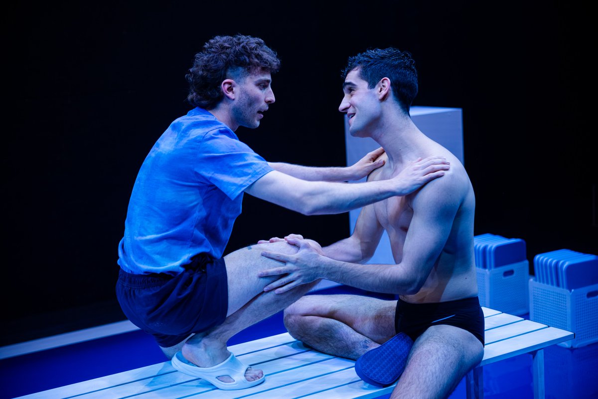 Només queden tres setmanes de funcions d'EL PRINCIPI D'ARQUIMEDES. 

Marc Tarrida, Sandra Monclús, Eric Balbàs i Jordi Coll protagonitzen aquesta nova versió del muntatge, amb direcció de Leonardo V. Granados!

🎟️ Fins el 27 d'abril! espaitexas.cat/espectacle/el-…