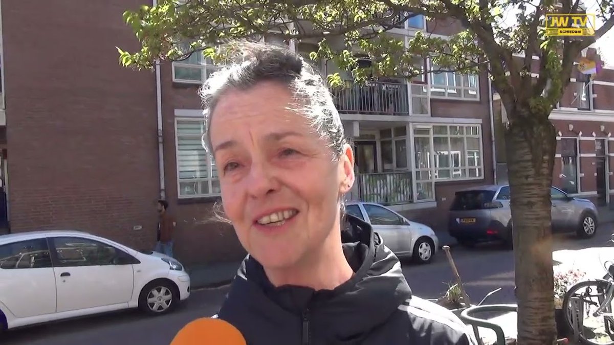 𝗩𝗜𝗗𝗘𝗢 • Geveltuintjes fleuren Schiedam- Oost op
bron: Schiedam JW TV dlvr.it/TK15Sw #Schiedam