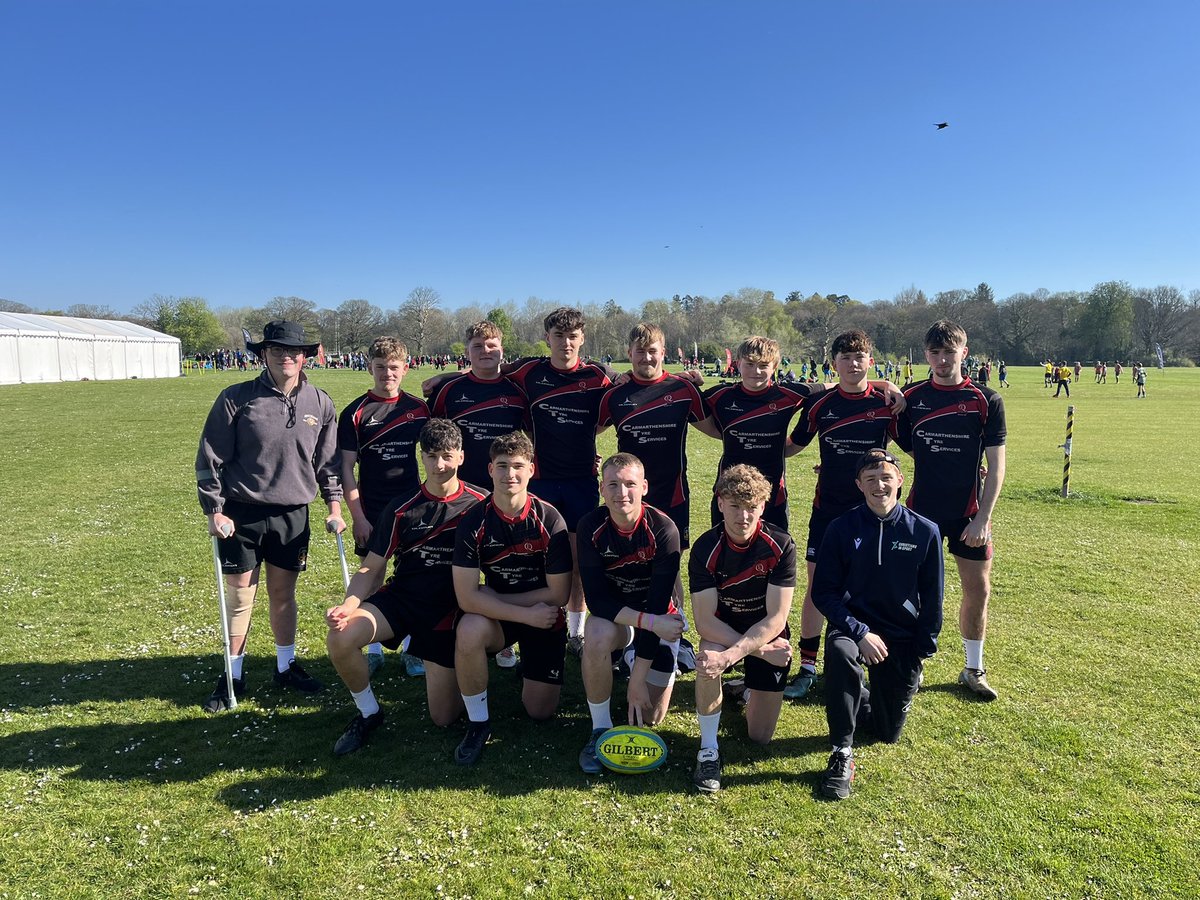 Some good performances in the <a href="/UrddWRU7/">7 Bob Ochr Urdd WRU 7s</a> today by our senior team. Lovely weather 🌞 and a great set of boys. 
Good luck to our year 13 pupils who leave school soon. 
👏👏🏉🏉. <a href="/GwionQEHS/">Gwion Jones</a>