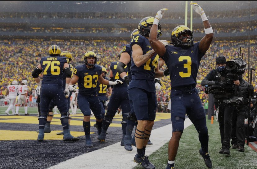 Antoineflo55's tweet image. I will be at @UMichFootball tomorrow for a spring practice! @CoachETrained @CoachRayRapley @Coach_SMoore @CoachNGilbert @MIexposure @TheD_Zone @UMichCoachEspo