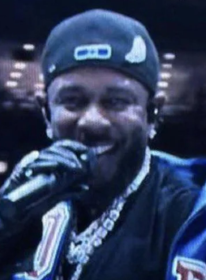 DistantCoder's tweet image. The smile Jerome made before announcing Dimension Shifter limit was giving Kendrick levels of hater energy and I LOVE it