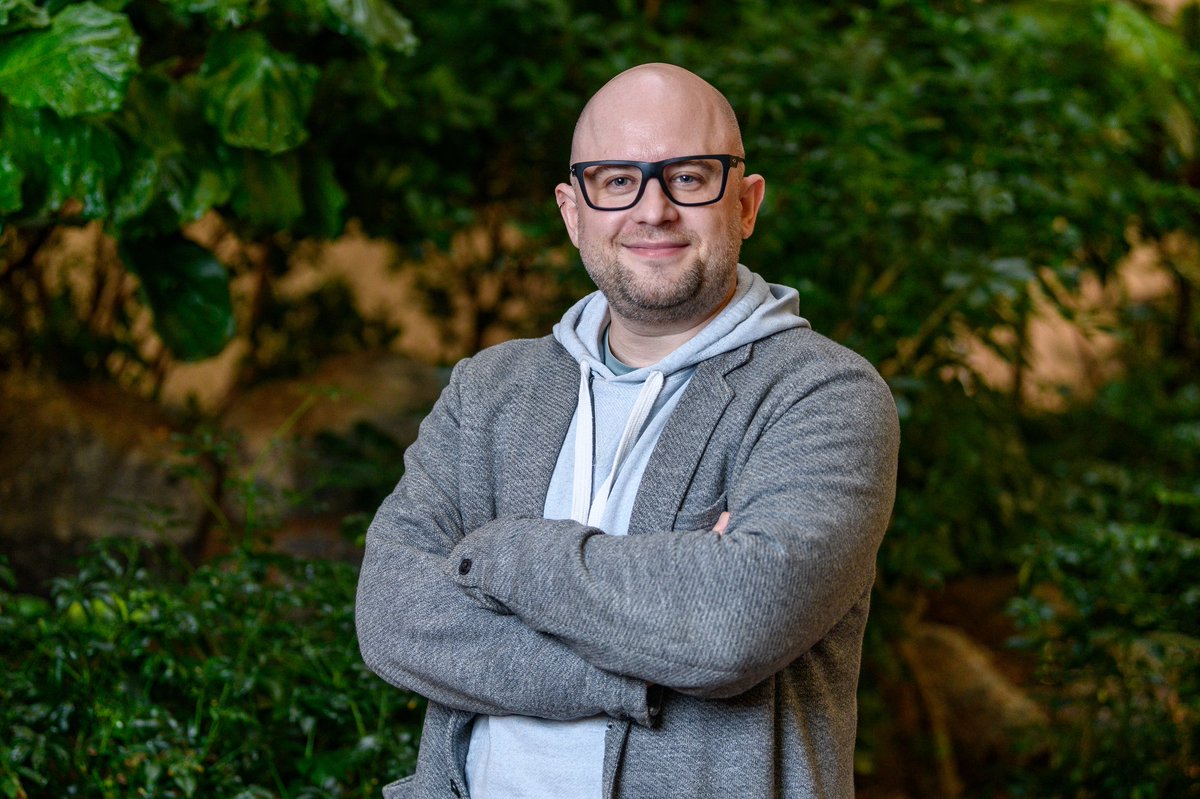 U of I News Bureau (@newsatillinois) on Twitter photo Good news: Overt, self-reported bias went down in 33 countries from 2009 to 2019, according to a study co-led by <a href="/PsychIllinois/">UIUC Psychology Department</a> professor Benedek Kurdi. The picture for hidden bias is more complex. ▶️ bit.ly/3FWxzkd Good news: Overt, self-reported bias went down in 33 countries from 2009 to 2019, according to a study co-led by <a href="/PsychIllinois/">UIUC Psychology Department</a> professor Benedek Kurdi. The picture for hidden bias is more complex. ▶️ bit.ly/3FWxzkd