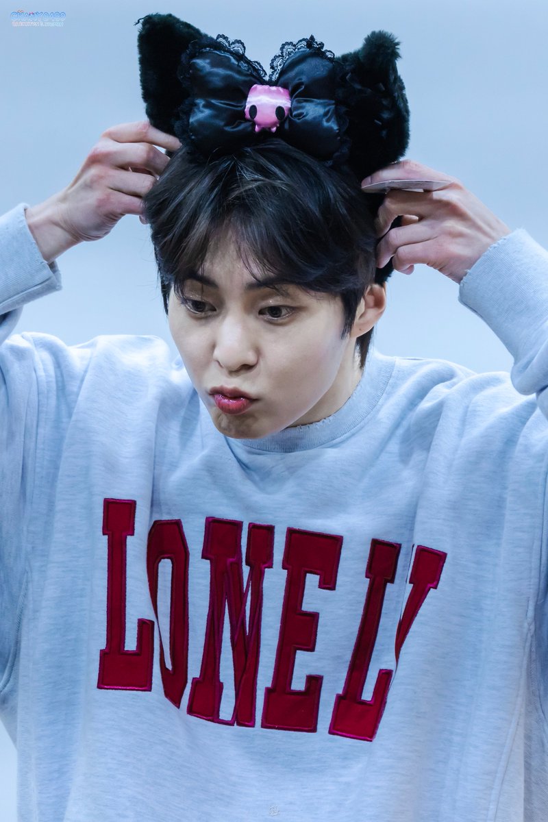 chany499's tweet photo. 250406 팬플리

슈로미🖤>.<

#시우민 #XIUMIN 
#金珉锡 #秀珉 #シウミン  
@XIUMIN_INB100 https://t.co/eUAvLoqn7q