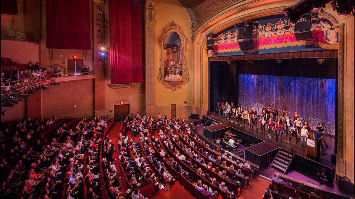 FUJII KAZE NORTH AMERICA TOUR 2025 Venue info:

August 4 #Toronto 
📍Danforth Music Hall
Capacity: 1,500

August 11 #LosAngeles 
📍Greek Theatre
Capacity: 5,900

August 13 #SanDiego 
📍Balboa Theatre
Capacity: 1,339

#FujiiKaze #藤井風
#FUJIIKAZENORTHAMERICATOUR2025