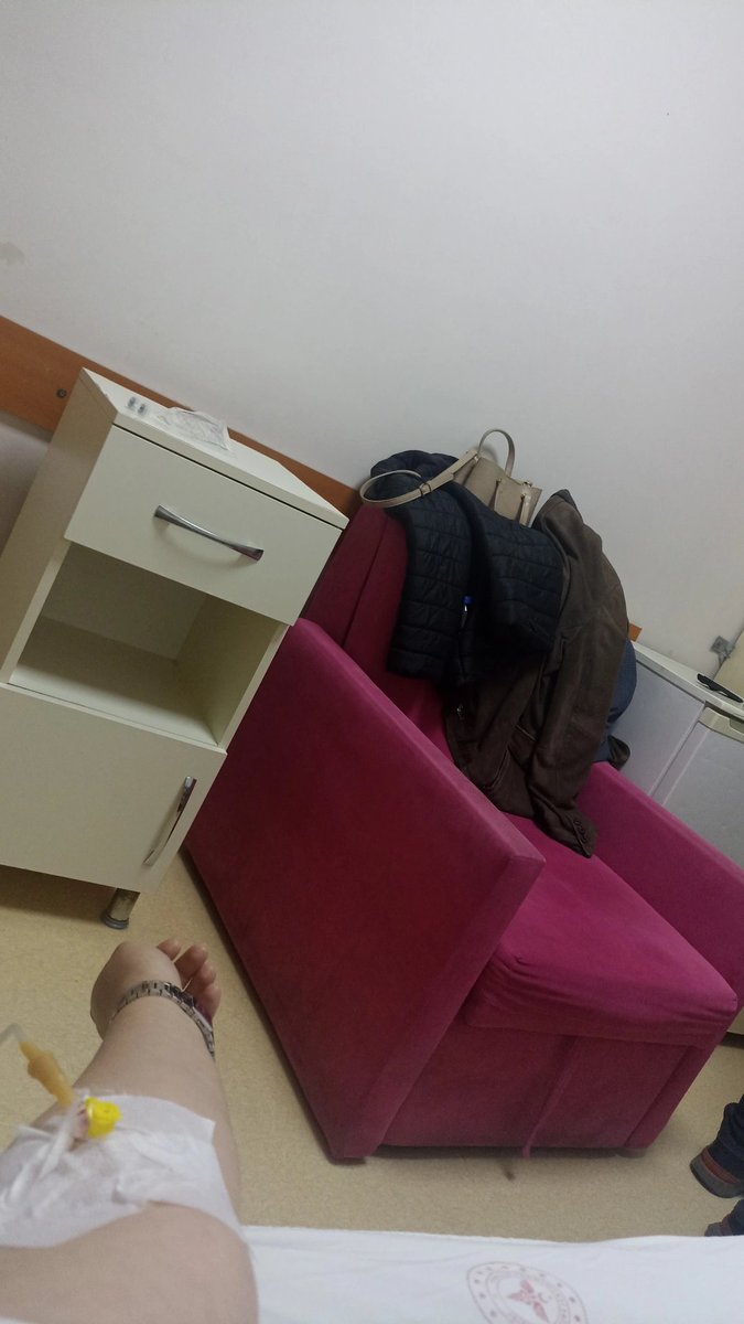 Hanımların dikkatine!
Serumlu kol ayağınıza geldi.
Görseli kullanmak serbest.
 İyakşamlar dilerizzz 🤪😂✌️