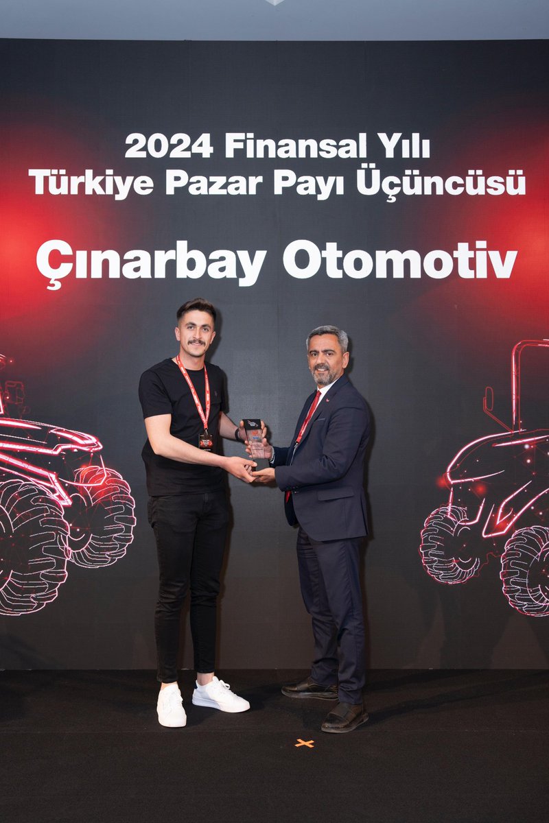 Markamızı tercih ederek bizi zirveye taşıyan tüm VAN’lı Yanmar Solis kullanıcılarına teşekkür ederiz. <a href="/ademcinarbay/">Adem ÇINARBAY 🇹🇷</a> <a href="/EmreCinarbay/">Emre ÇINARBAY</a>