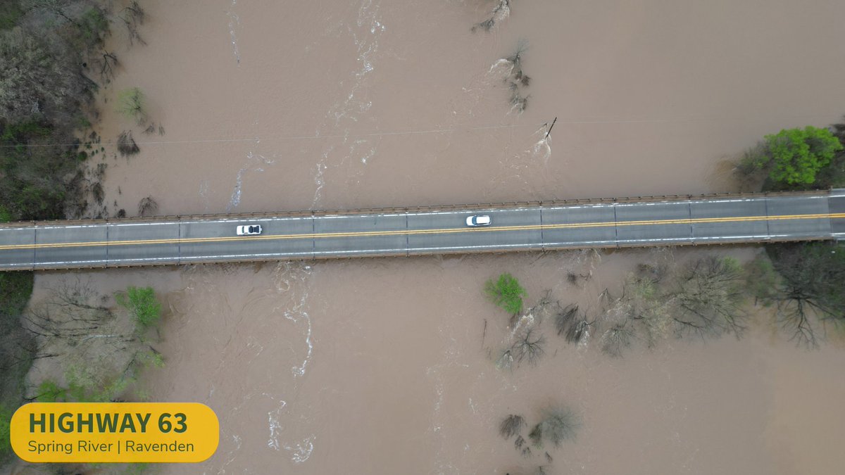 🚧 As of Monday morning, there are still around 70 road closures due to high water levels. Ten of those roads have sustained damage and are currently being assessed by repair crews. Take a closer look at this weekend’s floodwaters from various areas across Arkansas.