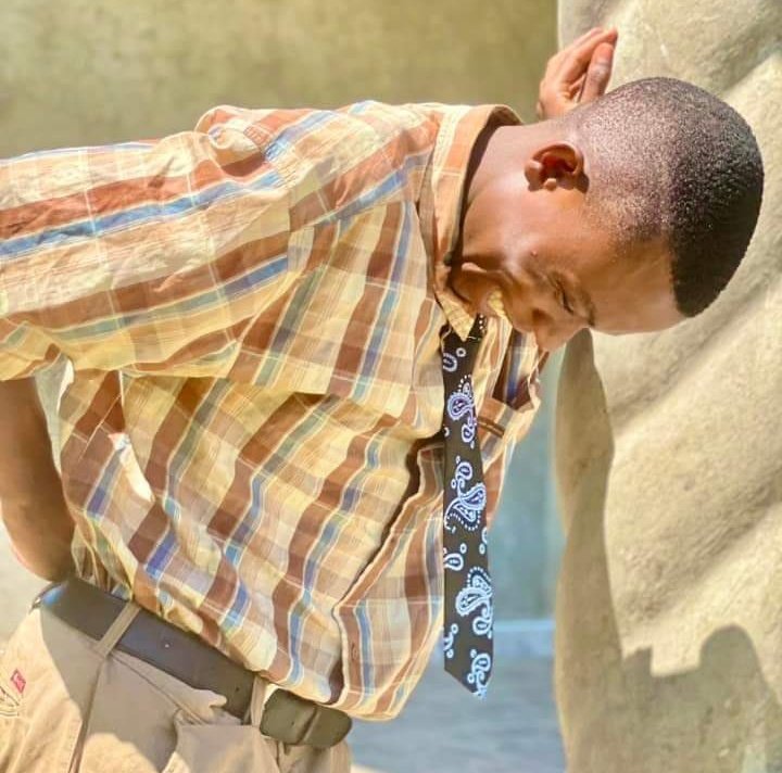 richchasersQ's tweet photo. Boyfriend yako inotonditi murungu 😃 😀 https://t.co/V1HCQGGYZ4