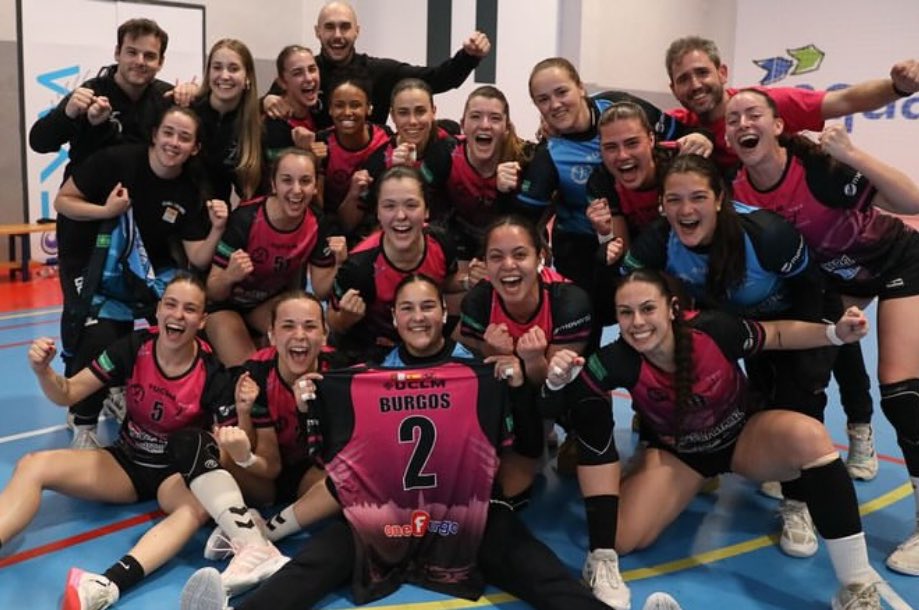 🤾🏻‍♀️ Las jugadoras del <a href="/BMCImperial/">BM Ciudad Imperial 💪</a> se proclamaron este fin de semana campeonas de la División de Honor Plata Femenina y pelearán por ascender a División de Honor Oro Femenina

👏🏽🍀 ¡Enhorabuena y mucha suerte en la fase de ascenso!

#DeportesCLM