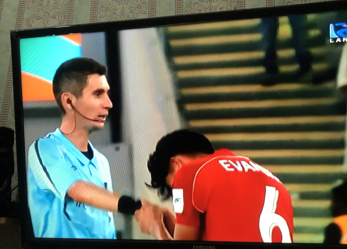 Evandra salim cium tangan wasitnya dong😭🙏