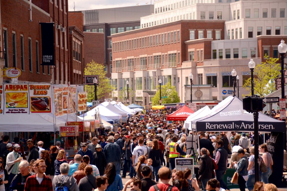 CALLING ALL VENDORS!!! 
Harvard Square's 40th Annual MayFair is May 4th! Applications are due by April 18th. Apply today. 

harvardsquare.com/40th-annual-ma…

#harvardsquare
#harvard_square
#cambridgema
#vendors
#vendorswanted
#vendormarket
#mayfair