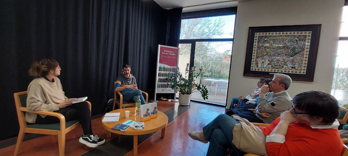 Òmnium Alt Penedès🎗 (@omniumpenedes) on Twitter photo 📚 Presentació del Premi Sant Jordi a #Vilafranca
Somiàvem una illa de <a href="/roccasagran/">Roc Casagran</a>
👏 Moltes gràcies a tots els assistents! 📚 Presentació del Premi Sant Jordi a #Vilafranca
Somiàvem una illa de <a href="/roccasagran/">Roc Casagran</a>
👏 Moltes gràcies a tots els assistents!
