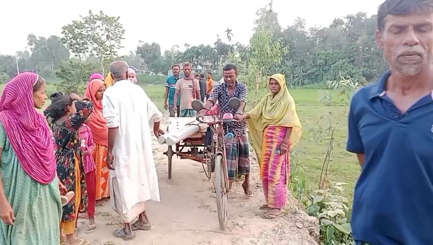 কালিহাতীতে নদীর পাড়ের মানুষদের স্বপ্নের রাস্তা বাস্তবায়নে আনন্দের জোয়ার