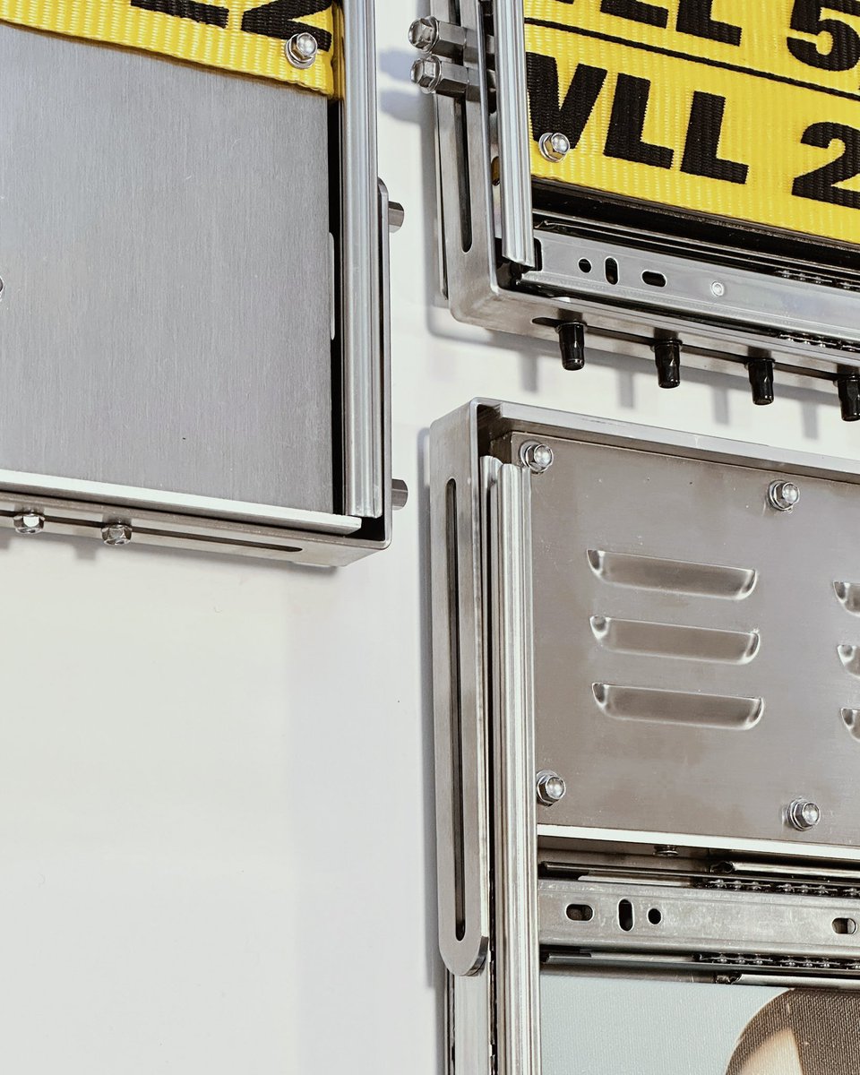 Construction—(stainless steel. aluminium)
