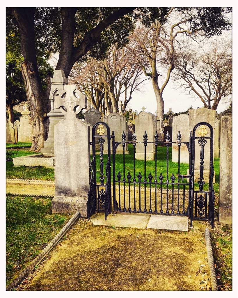 May is the perfect time to explore old Irish graveyards - they're not just burial grounds, but open history books! Need help locating your ancestor's final resting place? We can help. #IrishRoots