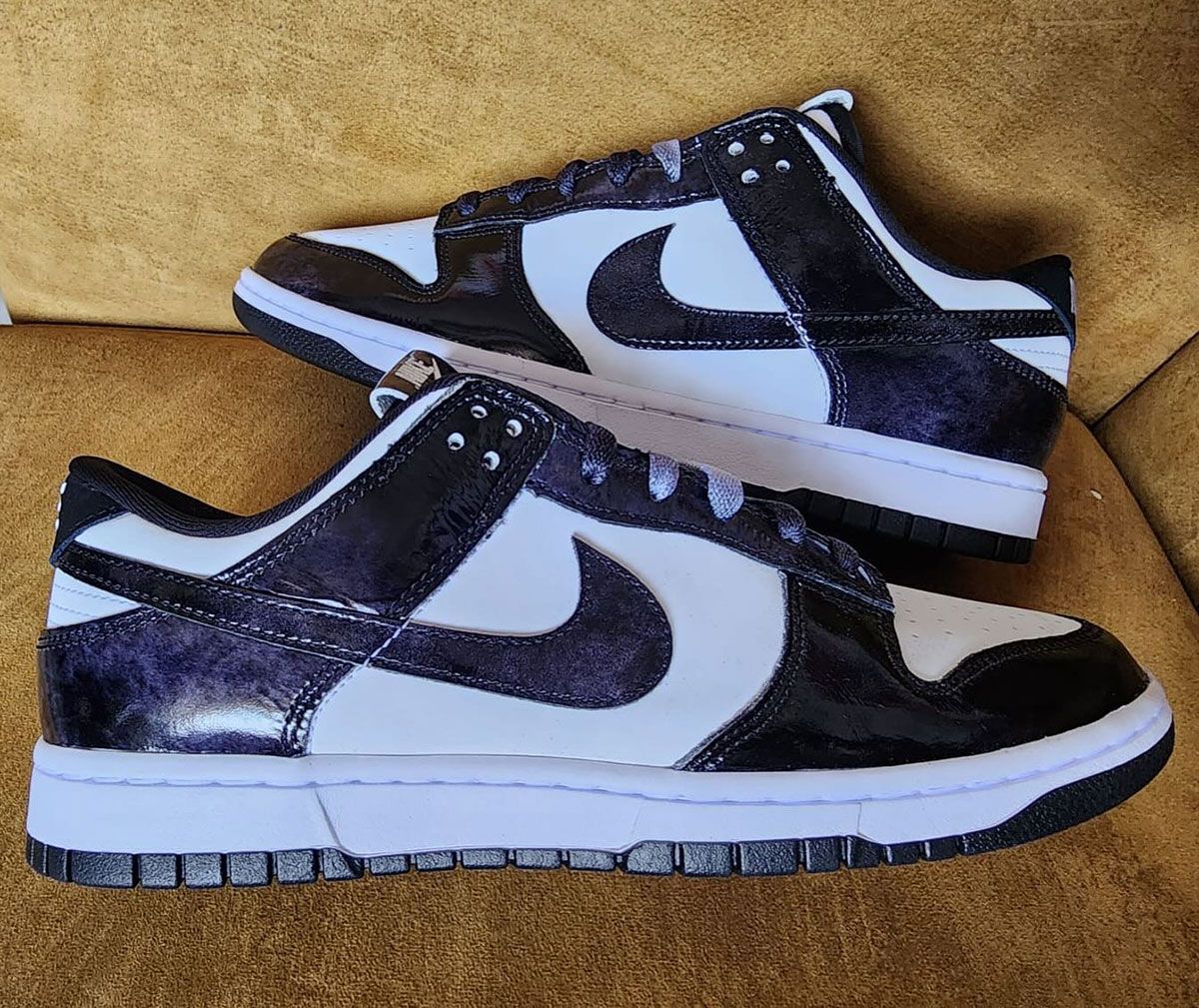 特撮 TOKYOGUNS Sneakerhead llic Panda In 2008 with very little Godzilla merchandise being released